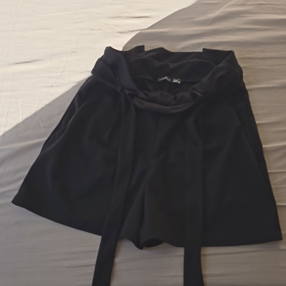Black  stretchy dress shorts